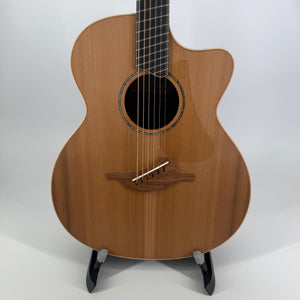 Lowden O-35C Fan Fret Red Cedar and Walnut
