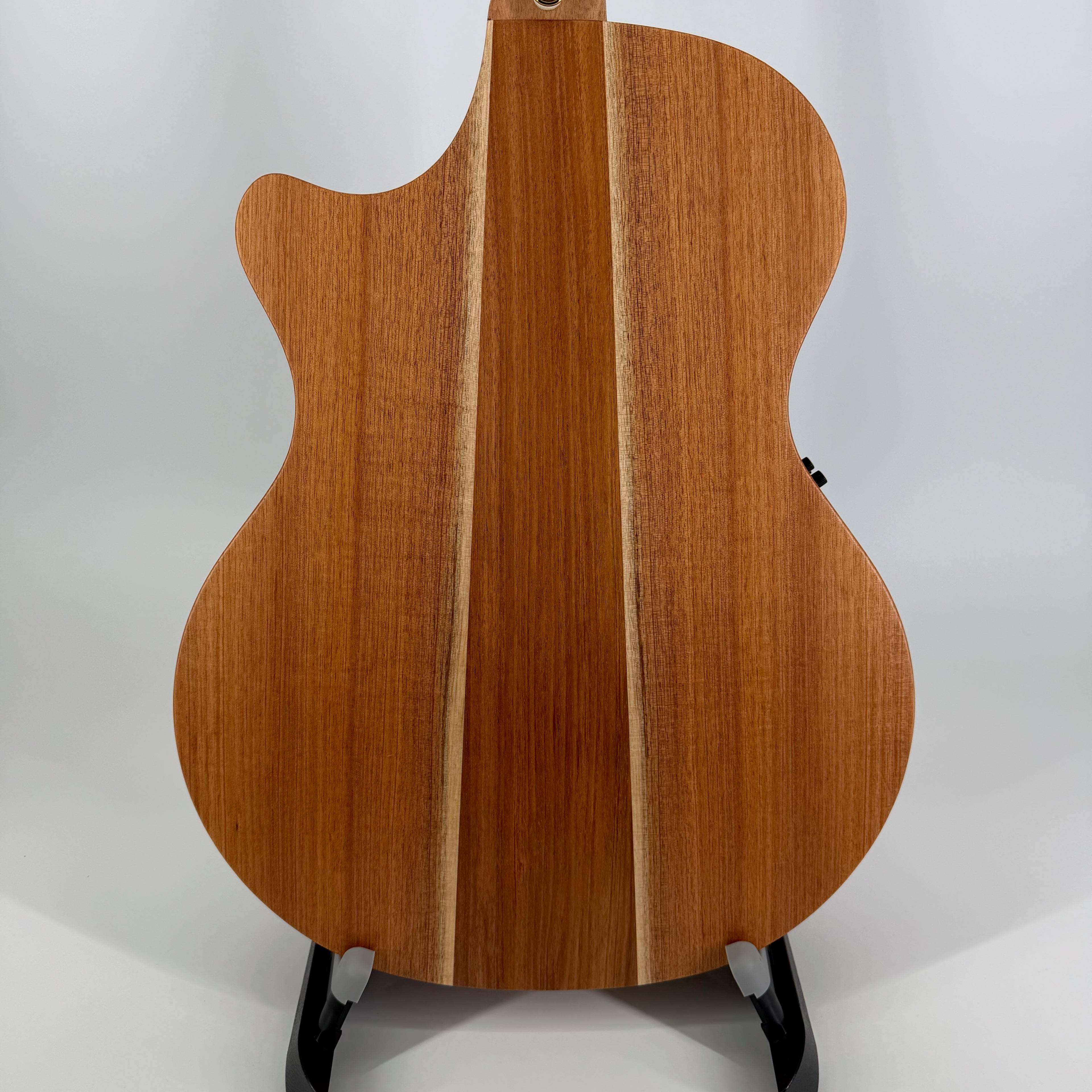 Cole Clark AN2EC-BB Grand Auditorium Bunya and Blackwood