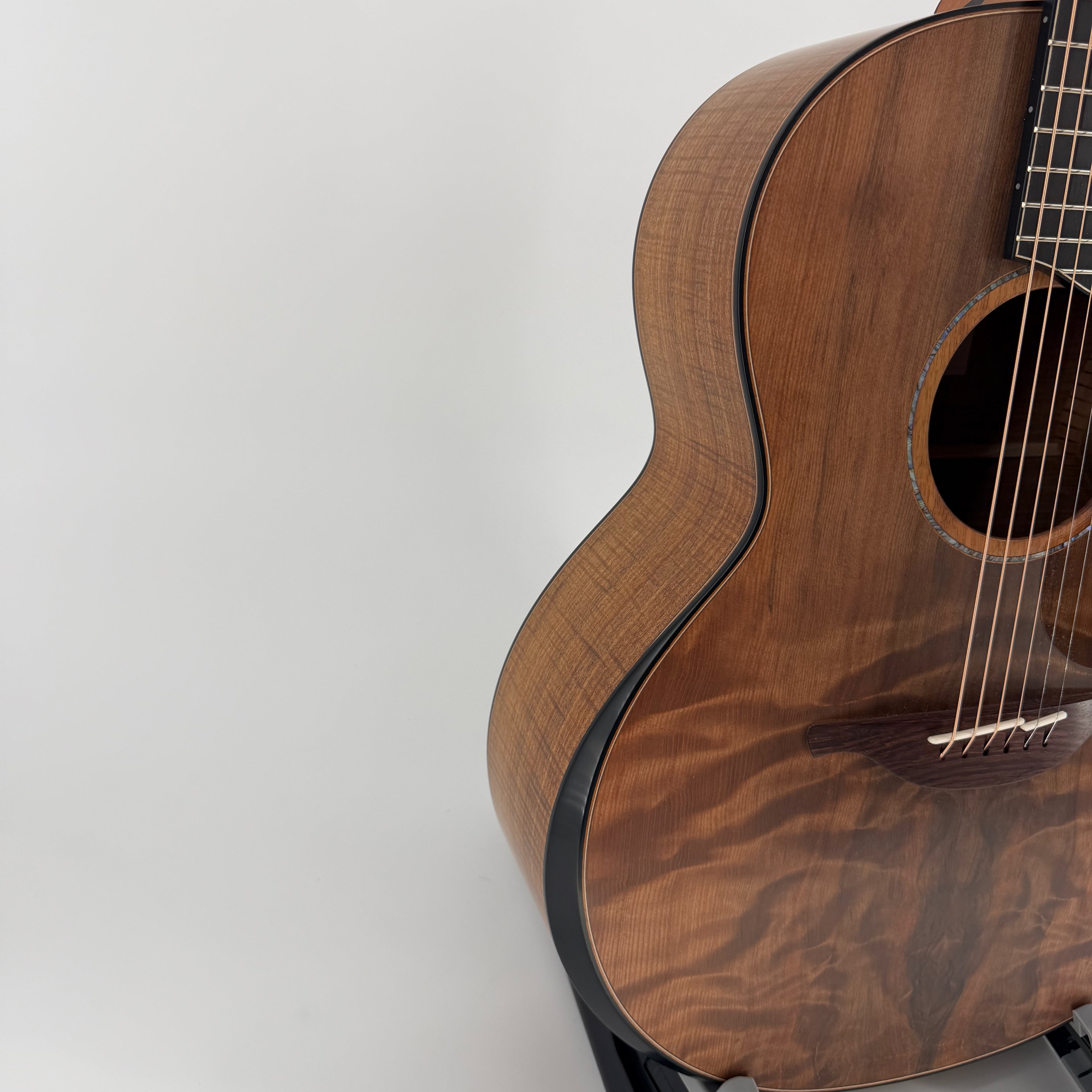 Lowden F-50C Sinker Redwood and Tasmanian Blackwood