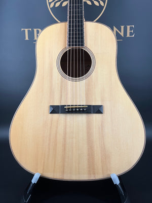 Hozen Maestro Traditional Series SD FM AWH Torrefied Adirondack and Flame Maple