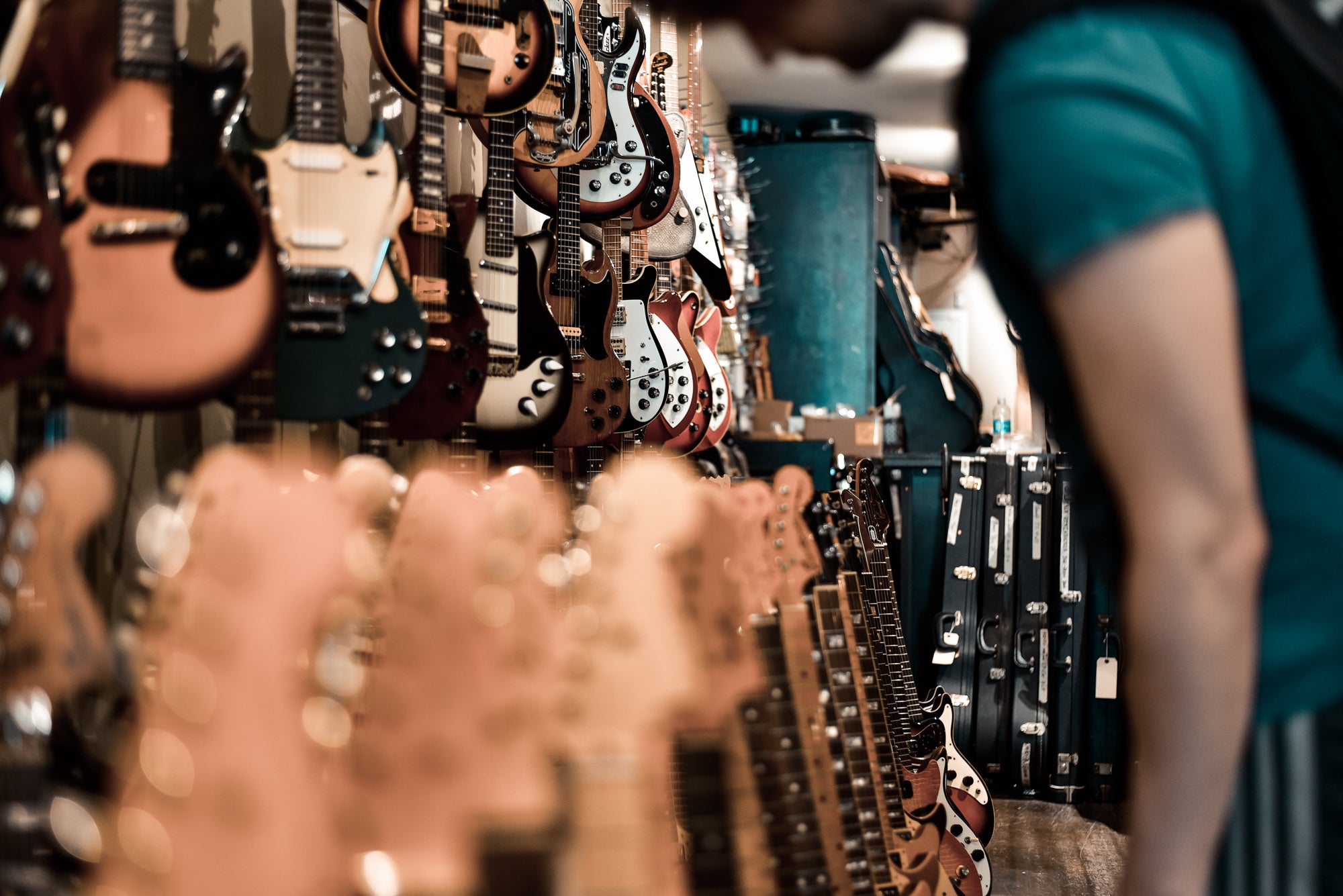 Showroom – Tree Bone Guitars